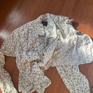 Button up cheetah shirt